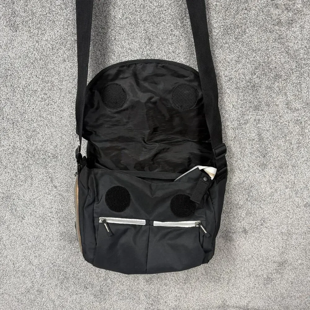 Columbia Black White Diaper Bag Large Insulated Pockets Messenger Size 12x16x5